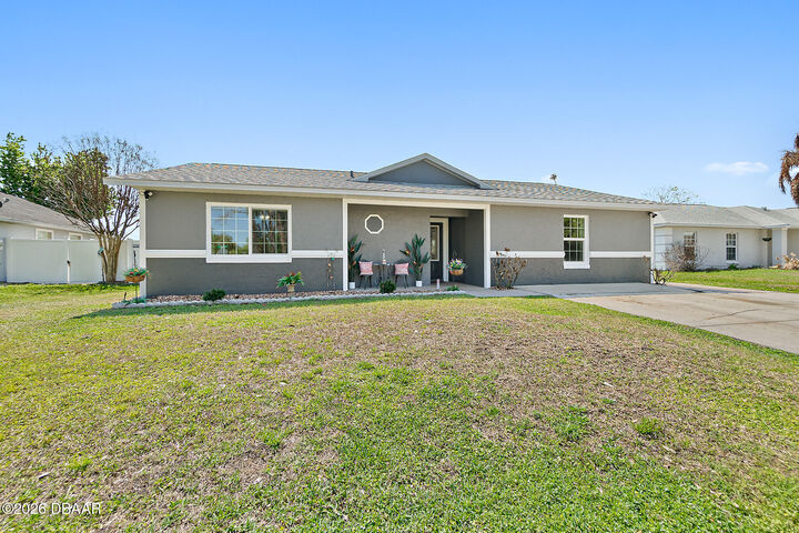 Property Photo: 589 Clairmont Lane FL 32119