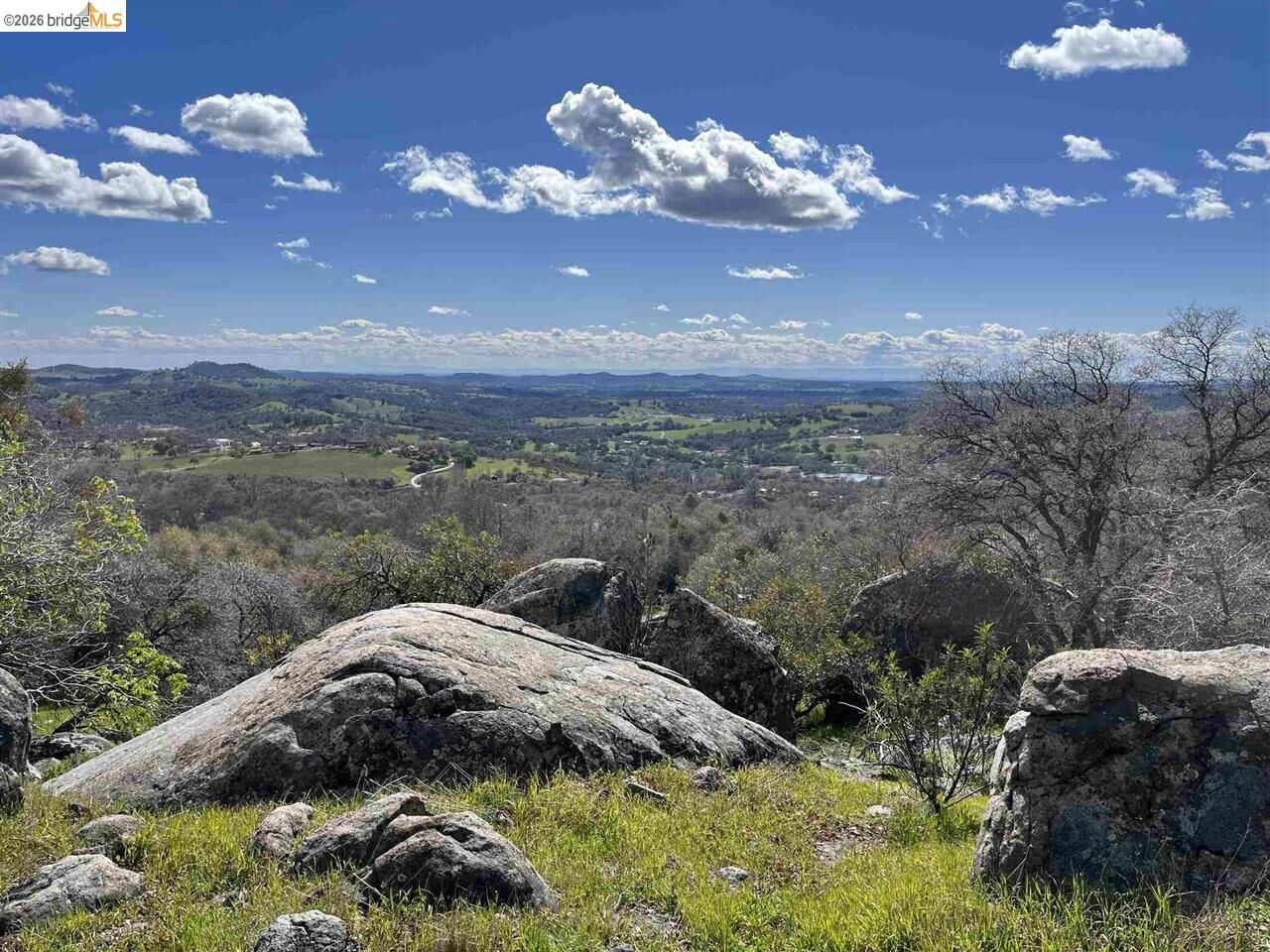 Property Photo:  18351 Olov  CA 95370 