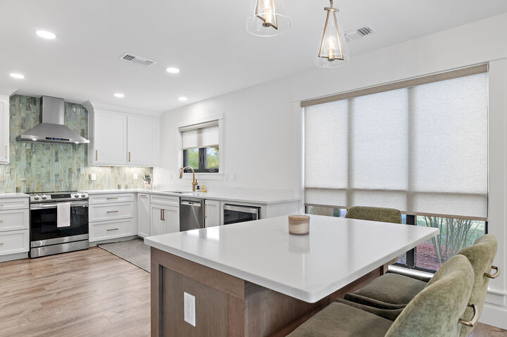 Property Photo:  99 W Country Club Drive  FL 32541 