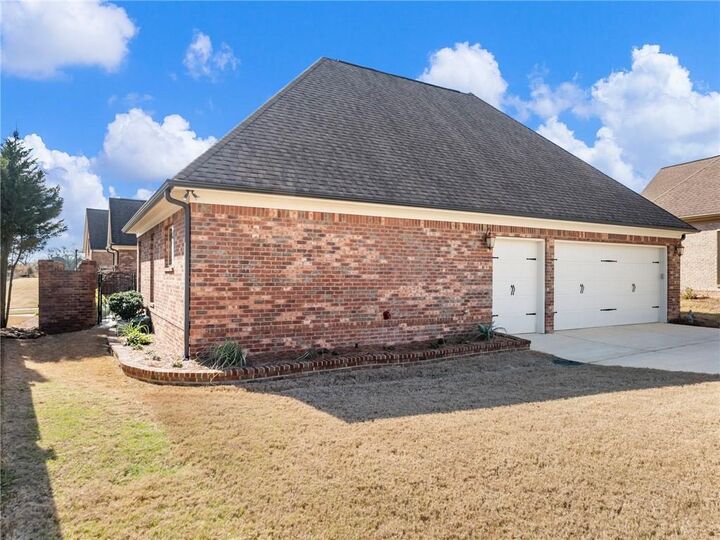 Property Photo:  5954 Chickasaw Lane  GA 30517 