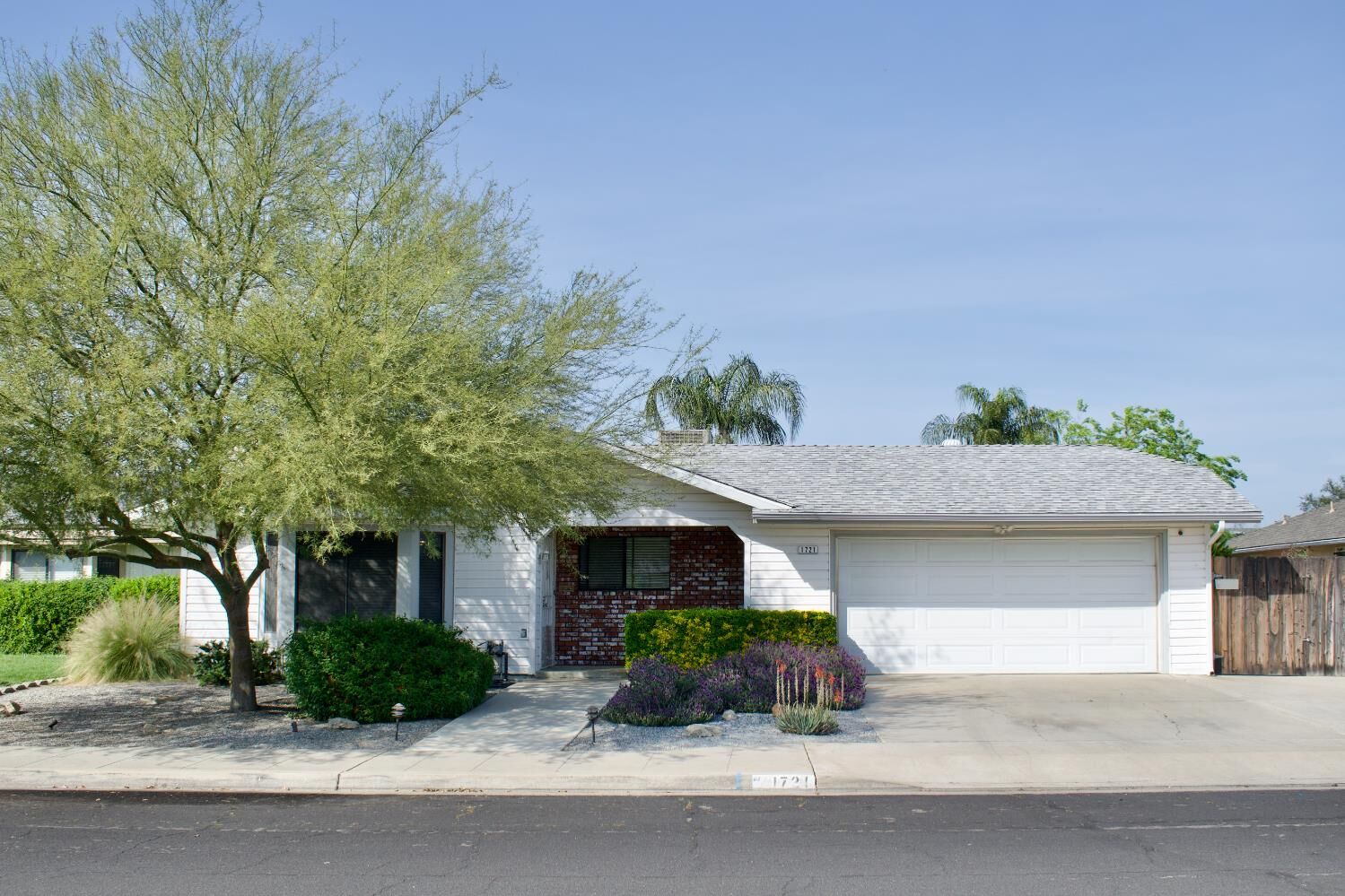 Property Photo:  1721 Holland Avenue  CA 93611 