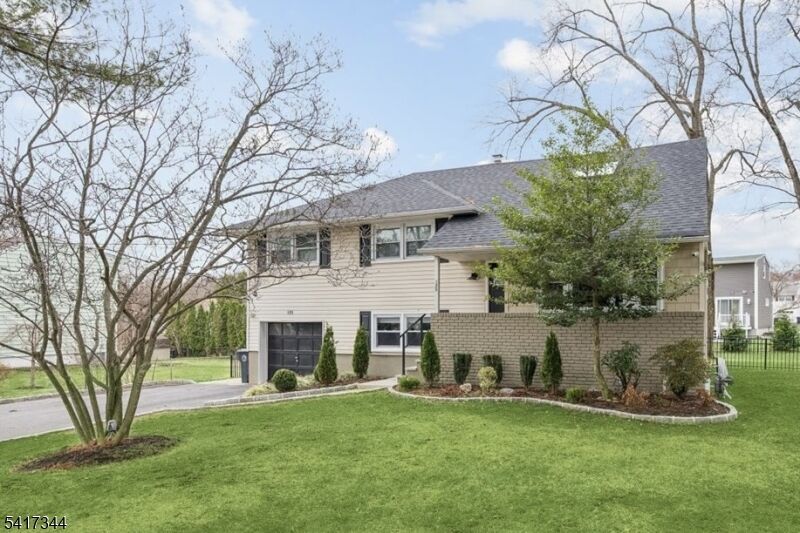 Property Photo:  125 Park Ave  NJ 07960 