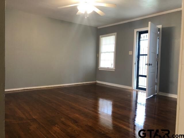 Property Photo:  210 E Blackbourn St  TX 75765 