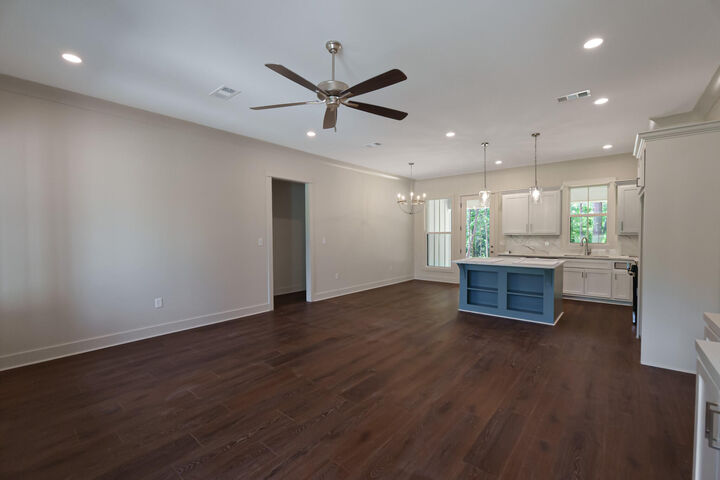 Property Photo:  39 Forest Barnes  MS 39465 