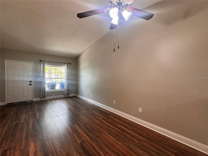 Property Photo:  915 Burlwood Street  FL 33511 