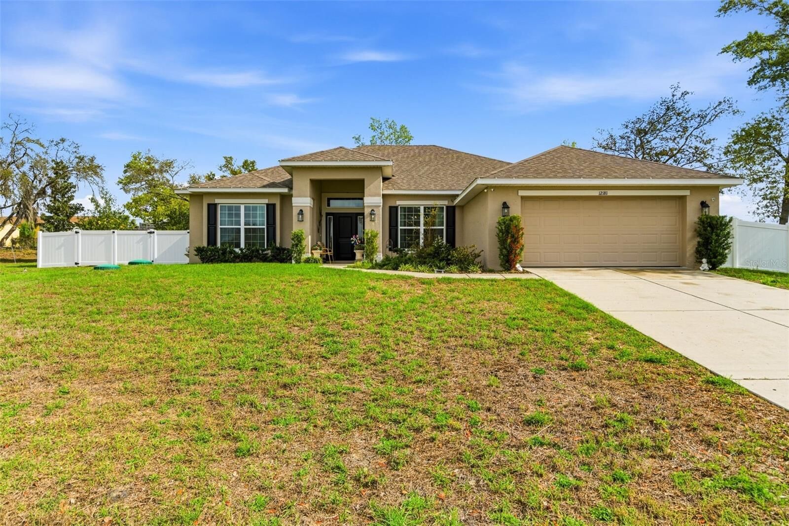 Property Photo:  12181 Topaz Street  FL 34608 