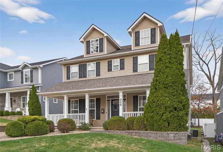 Property Photo:  909 Cleveland Avenue  MO 63122 