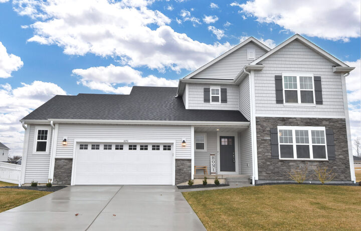 Property Photo:  1870 Nottingham Dr  WI 53182 