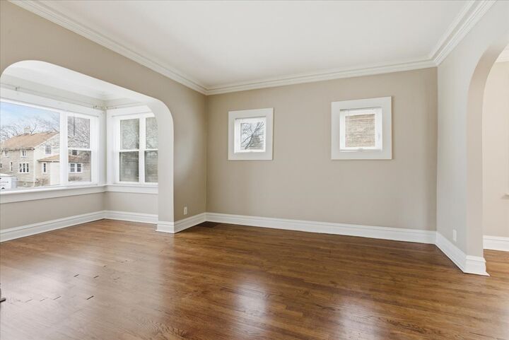 Property Photo:  5808 N Navarre Avenue 1  IL 60631 