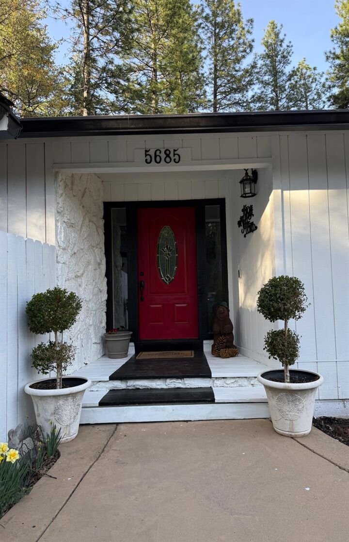 Property Photo:  5685 Daisy Circle  CA 95726 