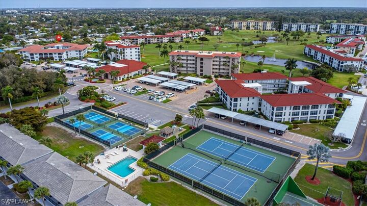 Property Photo: 5 High Point Circle W 308 FL 34103