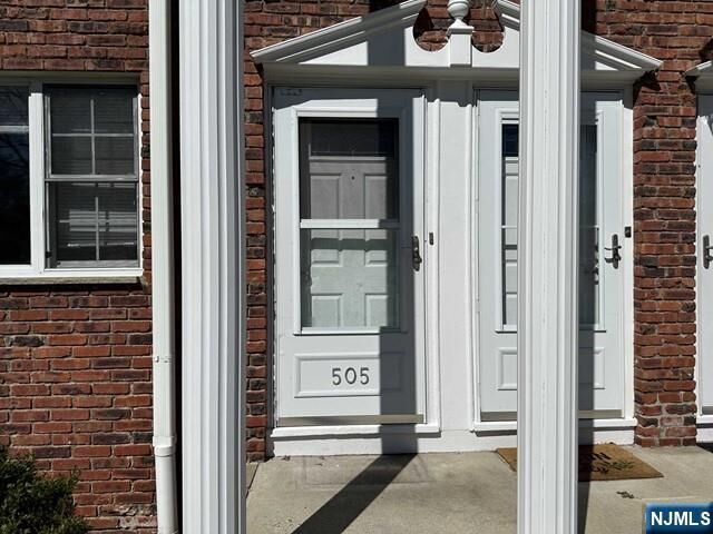 Property Photo:  505 Washington Drive  NJ 07446 