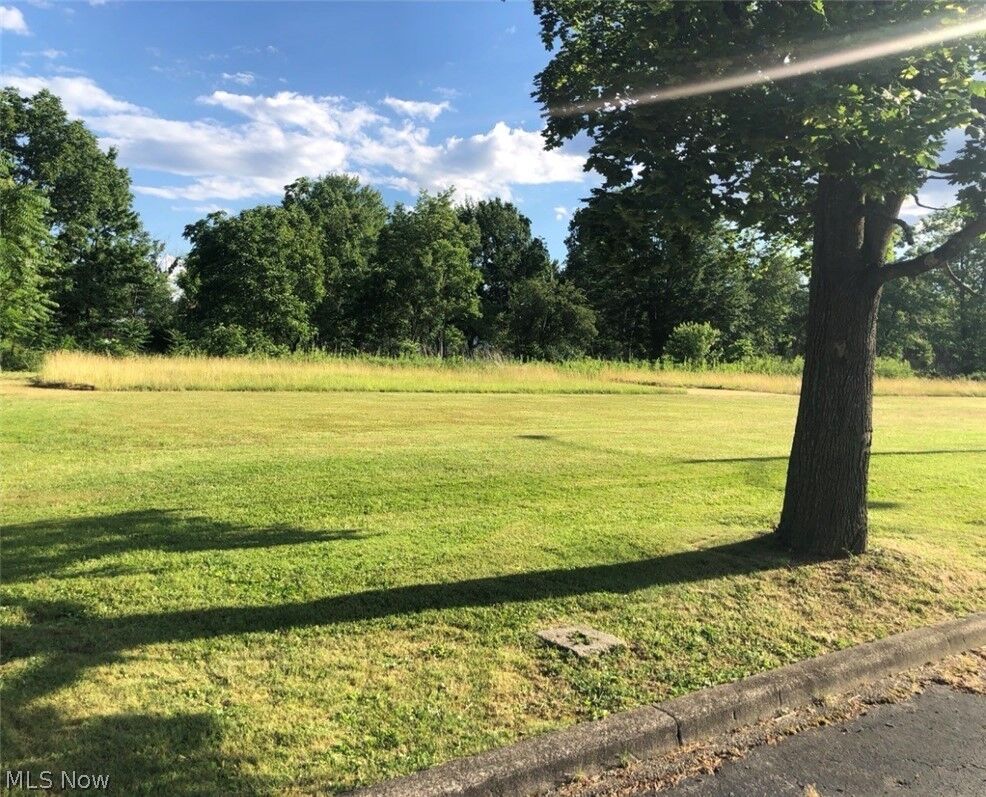 Property Photo:  902 S Meridian Road  OH 44509 