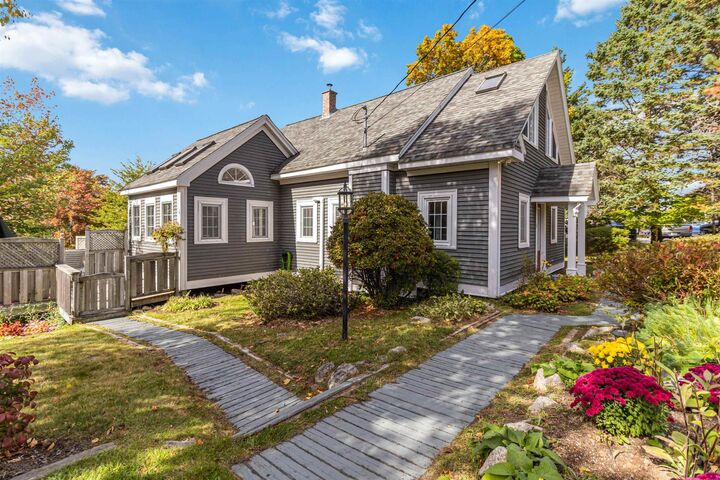 11278 Peggys Cove Road — photo 1