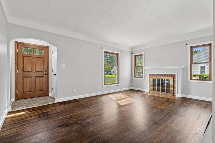 Property Photo: 6300 Wentworth Avenue MN 55423