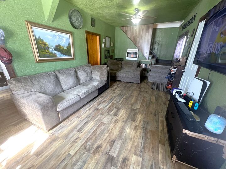 Property Photo:  203 Ellison St  MO 64683 