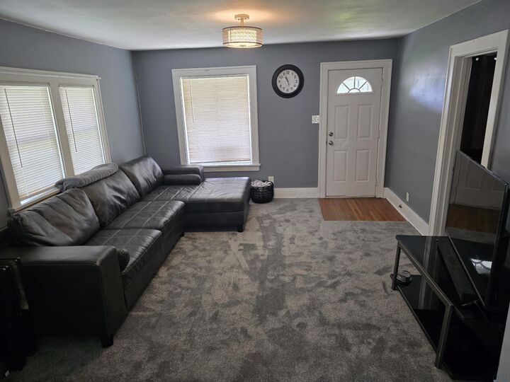 Property Photo:  2137 Dewey St  IA 51109 