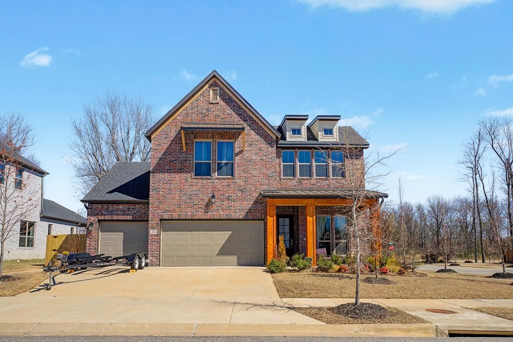 Property Photo: 2852 N Poppy Lane AR 72704