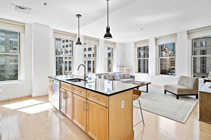 Property Photo:  70 Lincoln St L412  MA 02111 