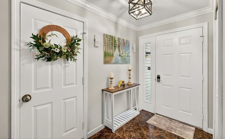Property Photo:  110 Ridgefield Cir C  MA 01510 