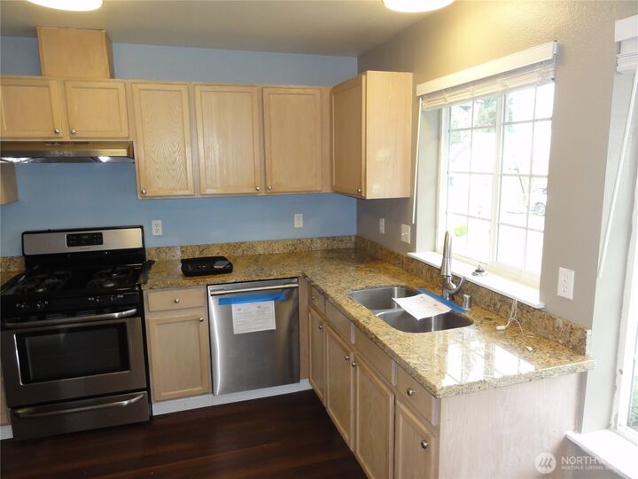 Property Photo:  511  Forest Park Street  WA 98366 