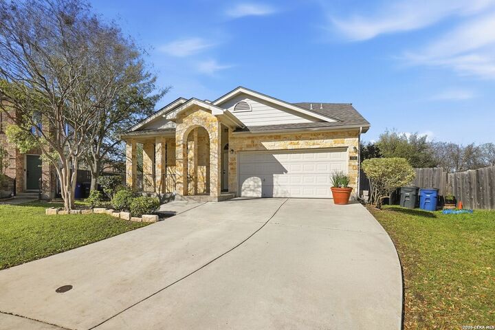 Property Photo: 530 Zapata TX 78130