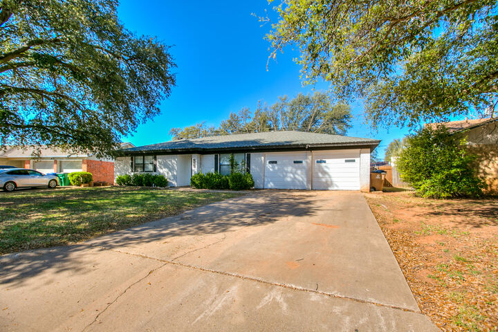 Property Photo:  3627 Old Post Circle  TX 76904 