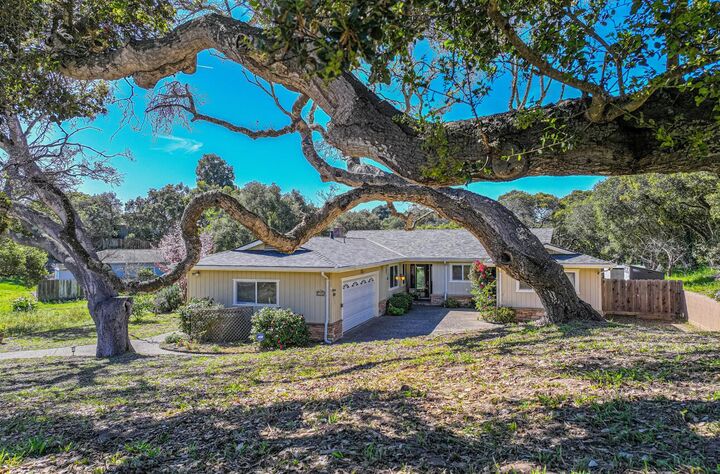 Property Photo:  9390 Holly Oak Way  CA 93907 