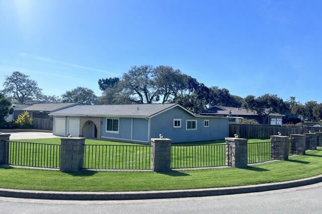 Property Photo:  9460 South Century Oak Road  CA 93907 