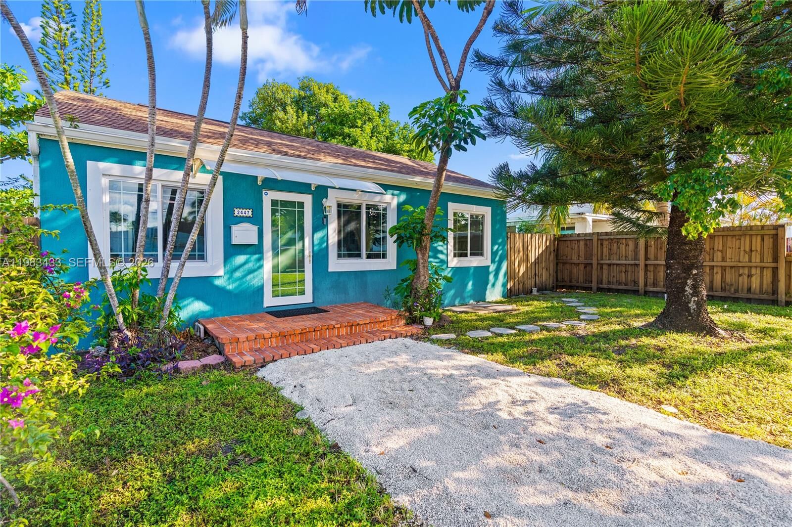 Property Photo:  2447 Wilson St  FL 33020 
