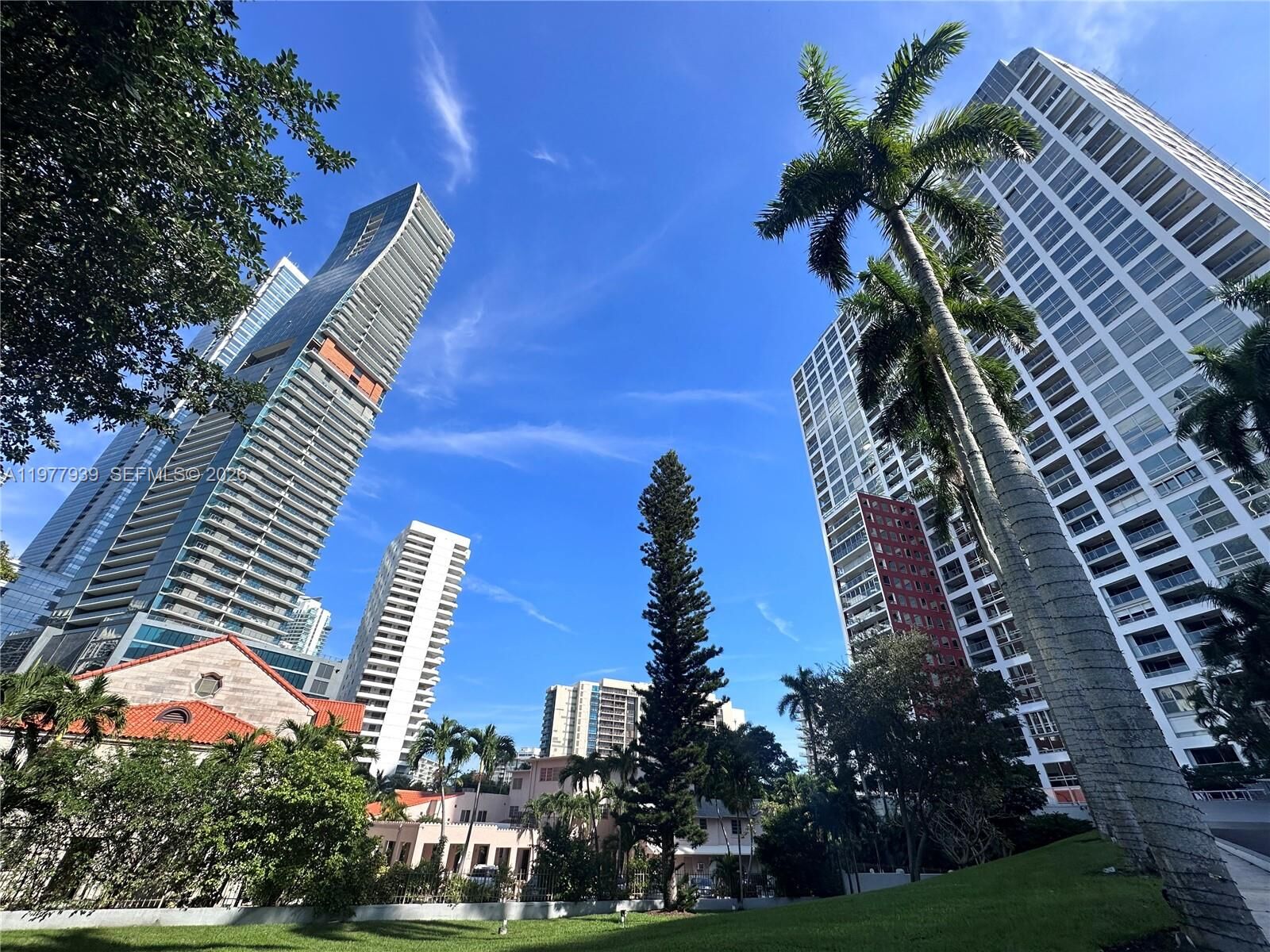 Property Photo:  1541 Brickell Ave B403  FL 33129 