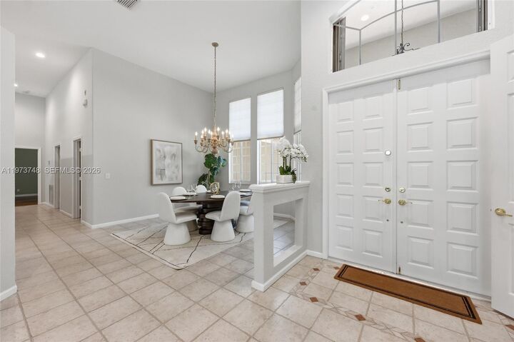 Property Photo:  158 Dockside Cir  FL 33327 