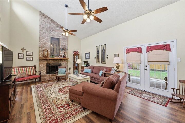 Property Photo:  4705 London Circle  TX 77632 