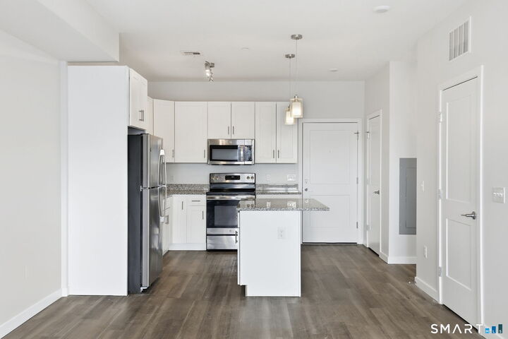 Property Photo:  71 Connecticut Avenue 301  CT 06850 