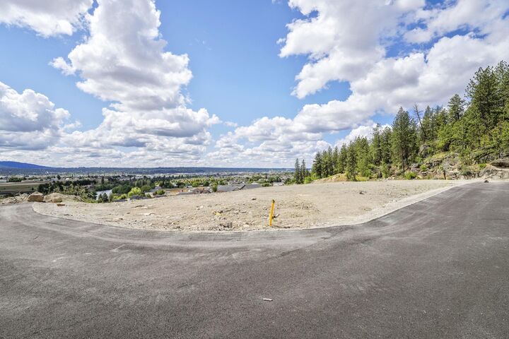 Property Photo:  3319 N Stanley Rd  WA 99217 