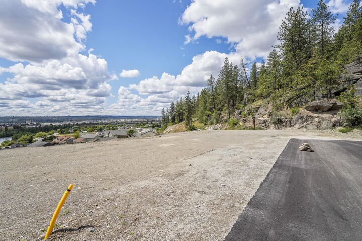 Property Photo:  3315 N Stanley Rd  WA 99217 