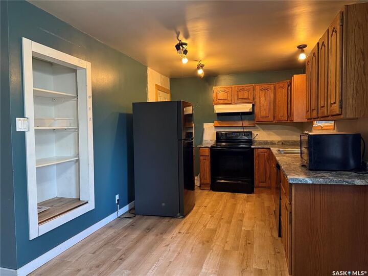 Property Photo: 518 3rd Avenue W SK S9X 1B3