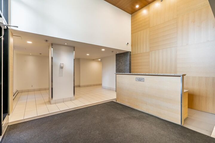 Property Photo: 13380 108 Avenue 1901 BC V3T 0E7