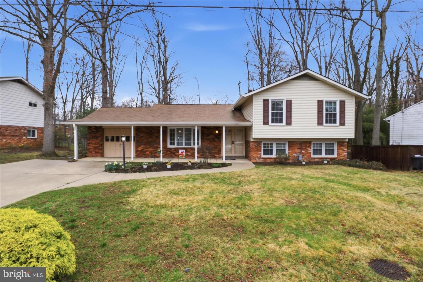 Property Photo:  6911 Pine Valley Drive  MD 20769 