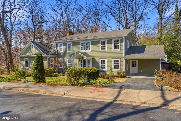 Property Photo:  4809 7th Street S  VA 22204 