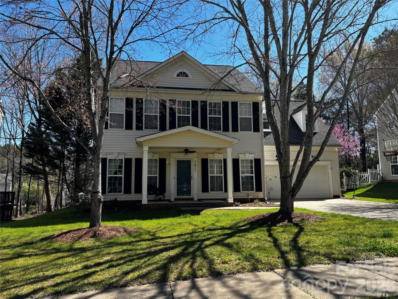 Property Photo:  7811 Antique Circle  NC 28173 