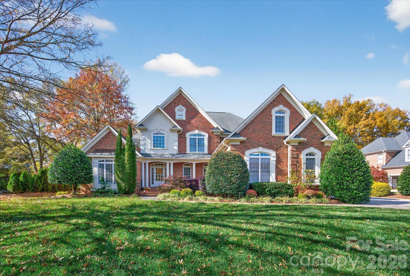 Property Photo:  1202 Churchill Downs Drive  NC 28173 