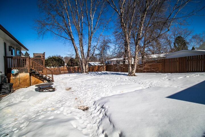 Property Photo:  13 Viscount Crescent  MB R7B 2W5 