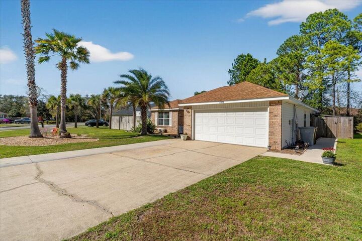 Property Photo: 2078 Shadow Lake Drive FL 32563