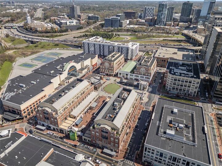 Property Photo:  390 17th Street NW 5009  GA 30363 