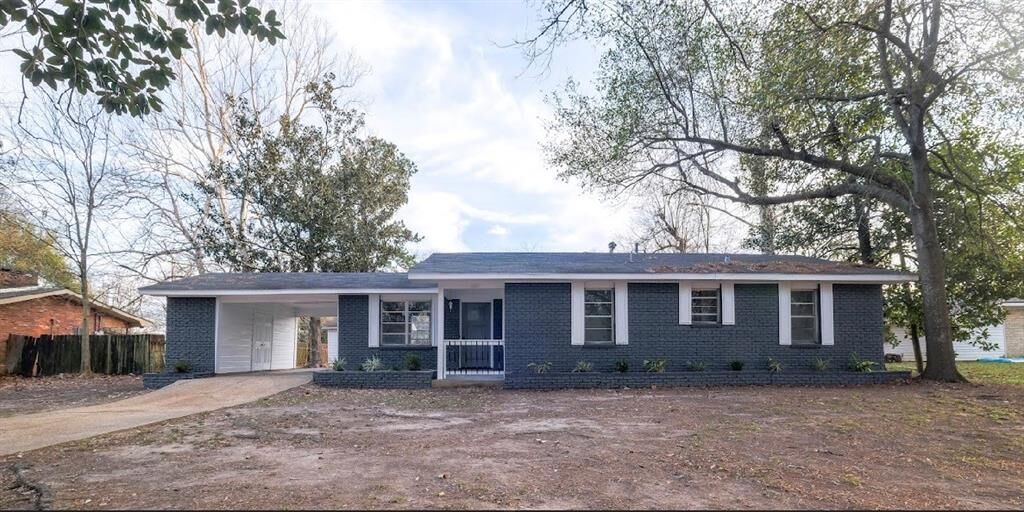 Property Photo:  117 Gayven Drive  LA 71405 