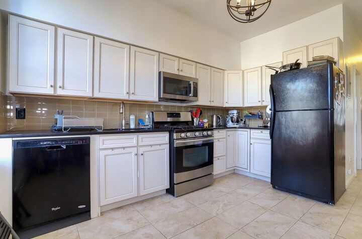 Property Photo:  169 Ogden Ave 2  NJ 07307 