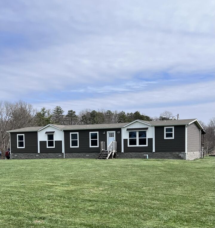 Property Photo: 12195 Hwy 587 KY 41311