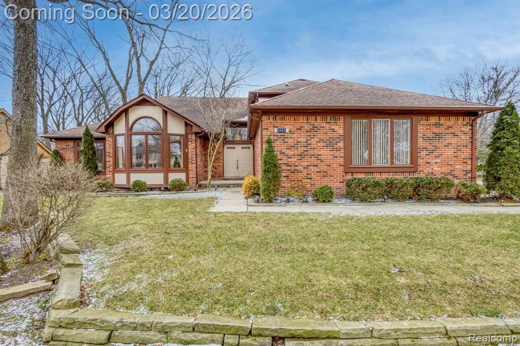 Property Photo:  1651 Redbud Drive  MI 48098 1969 