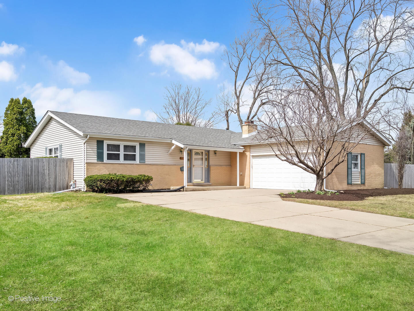 Property Photo:  7102 Beechnut Lane  IL 60561 